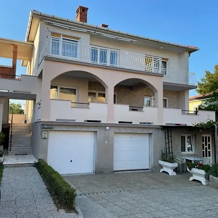 Apartment Ive *